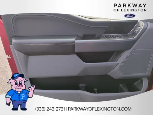 Used 2022 Red Ford XLT image 12