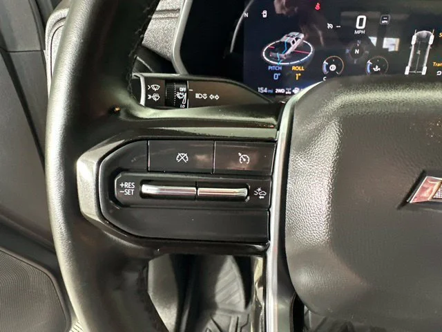 Used 2025 White Chevrolet Trail Boss image 12