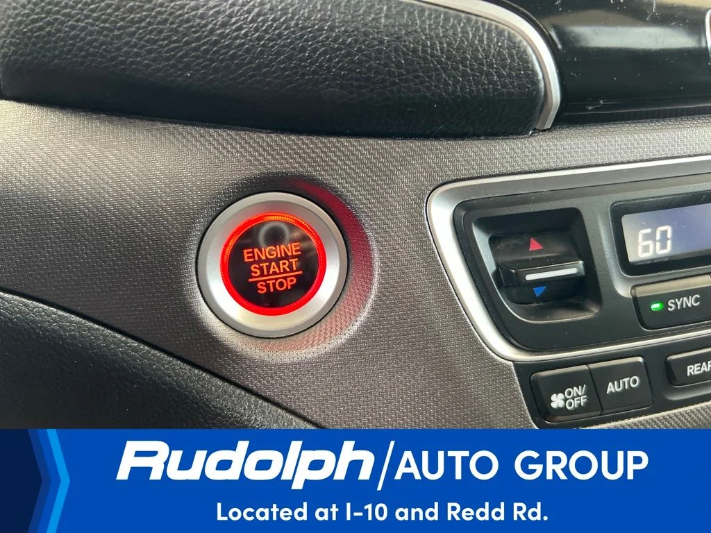 Used 2023 White Honda RTL image 37