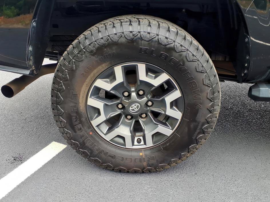Used 2023 Black Toyota SR image 7