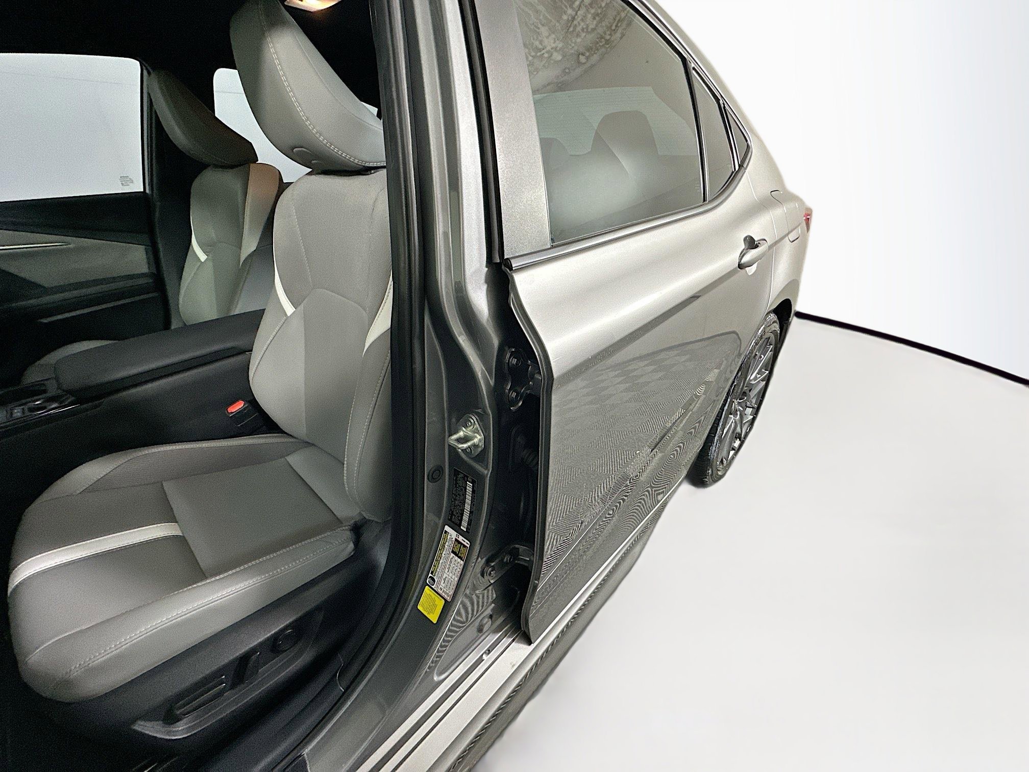 Used 2025 Heavy Metal Toyota SE image 12