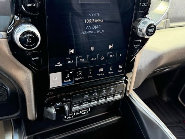 Used 2023 Silver Ram Laramie image 26