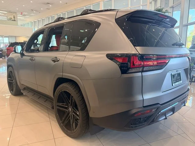 New 2026  Lexus 700h F SPORT image 4