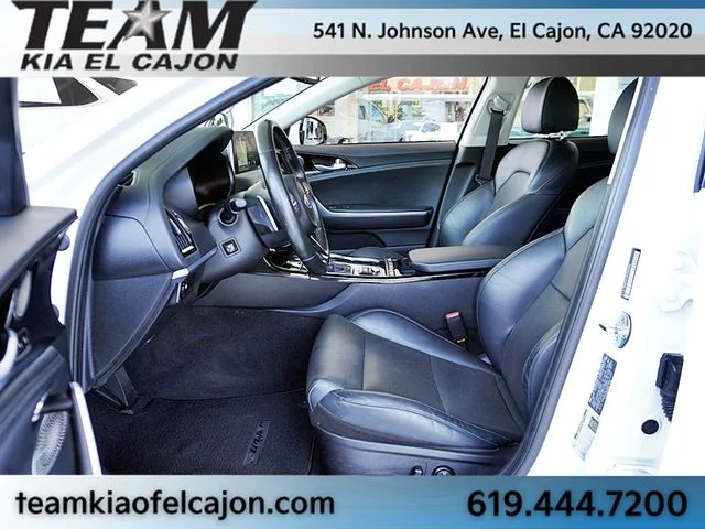 Certified Used 2018 White Kia Premium image 14