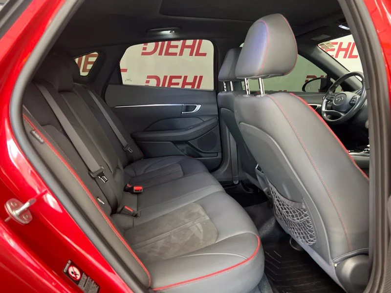 Used 2021 Red Hyundai SEL Plus image 10