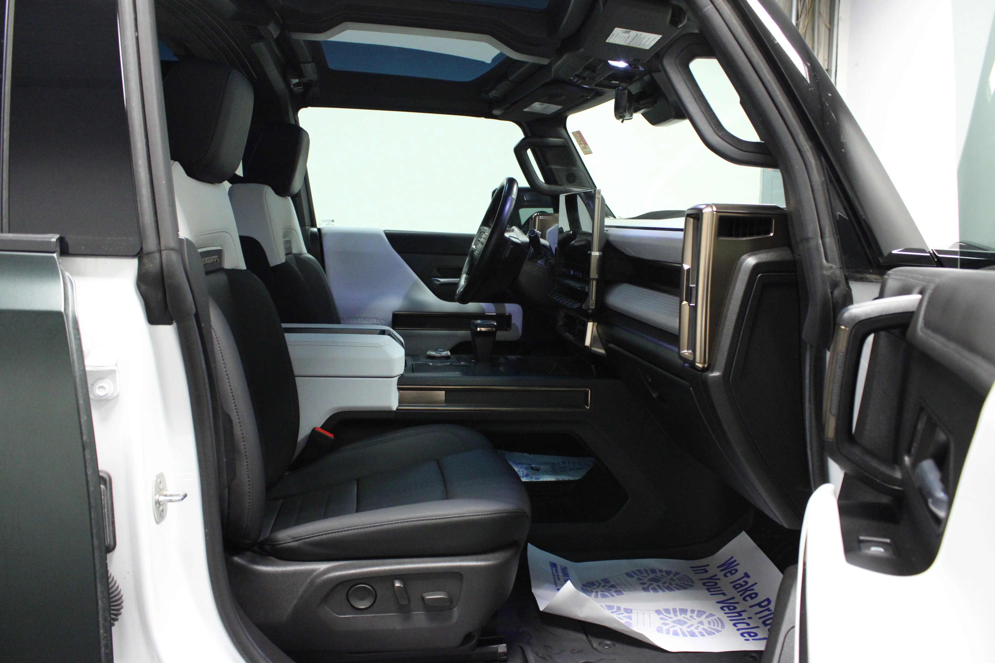 Used 2023 Interstellar White GMC 3X image 16