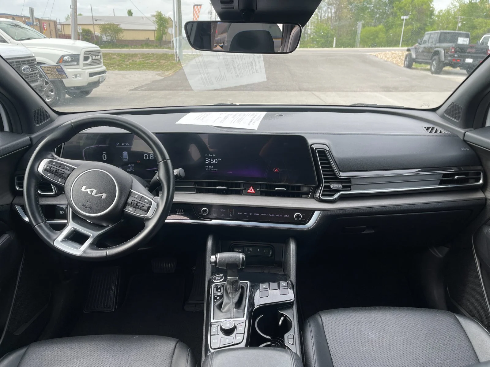 Used 2023 White Kia X-Line image 15