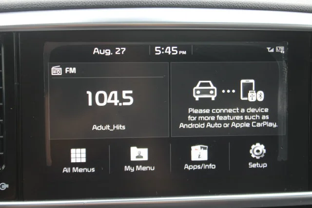 Used 2020 Red Kia S image 5