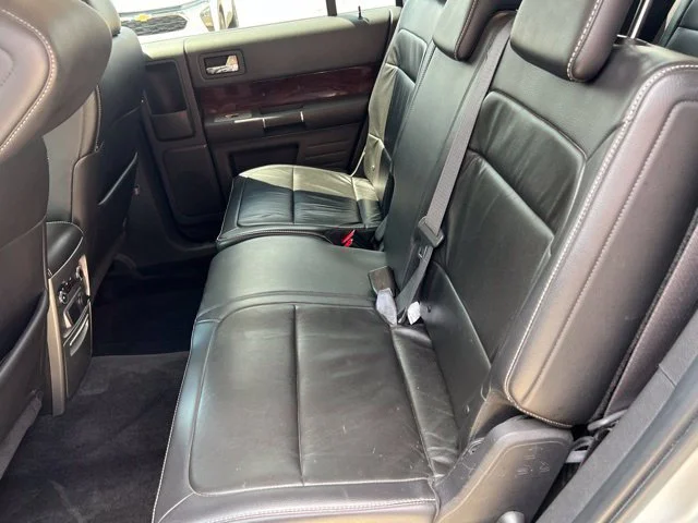 Used 2009 Silver Ford SEL image 26