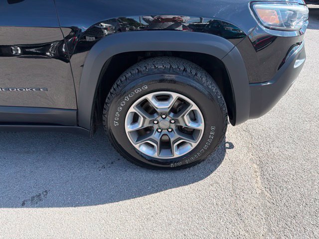 Used 2019 Black Jeep Trailhawk image 16