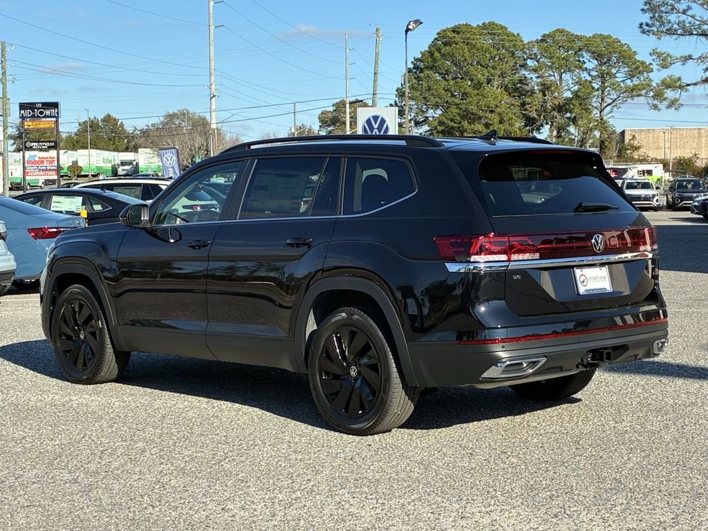 New 2026 Black Volkswagen 2.0T SE w/Technology image 5