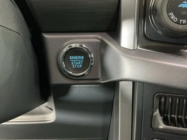 New 2026 Carbonized Gray Metallic Ford XLT image 24
