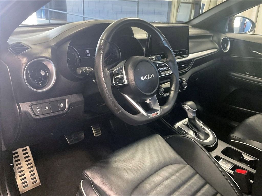 Used 2024 Gray Kia GT-Line image 8