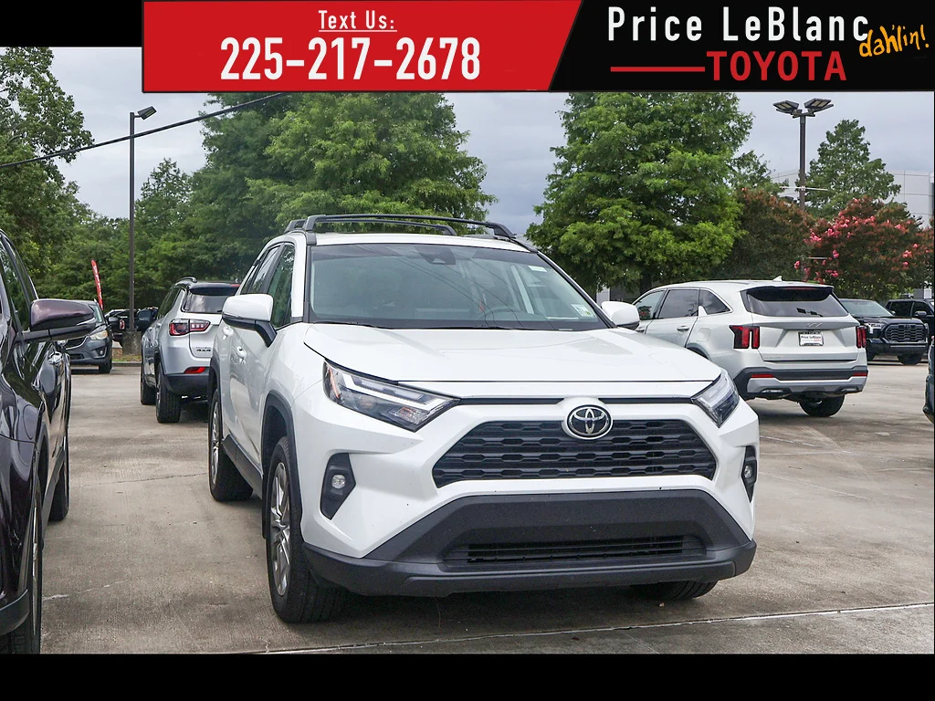 2023 Toyota RAV4 XLE Premium FWD's photo