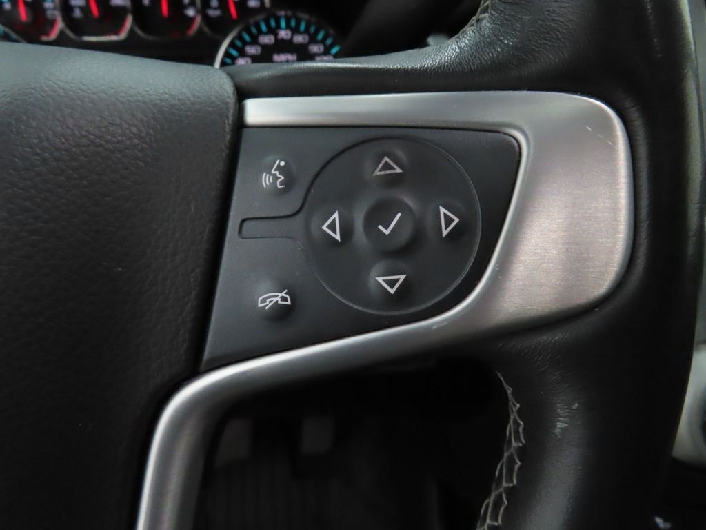 Used 2020 White GMC SLT image 13
