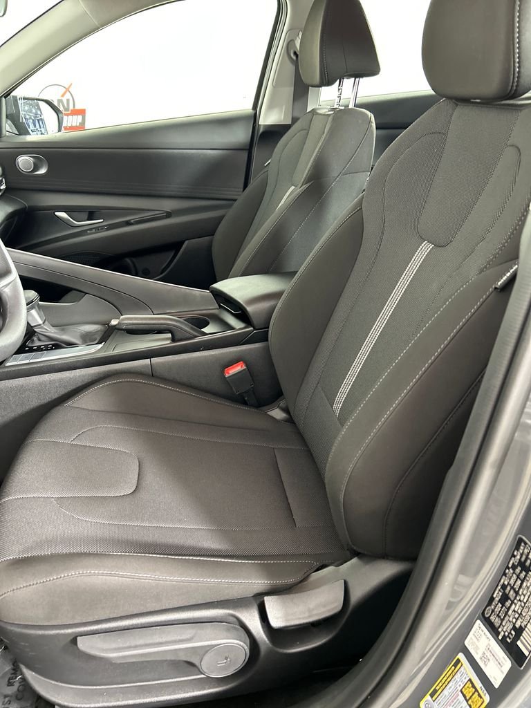 Certified Used 2025 Gray Hyundai SE image 12