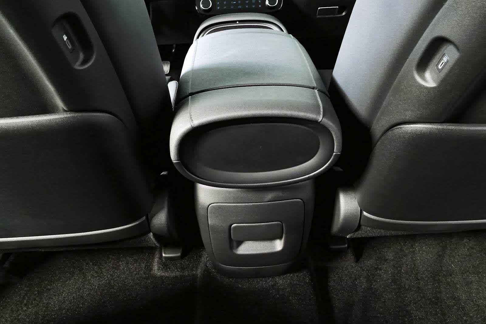 New 2026 Abyss Black Pearl Hyundai SEL Premium FWD image 30