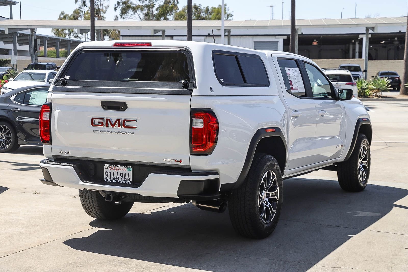Used 2024 White GMC AT4 image 7