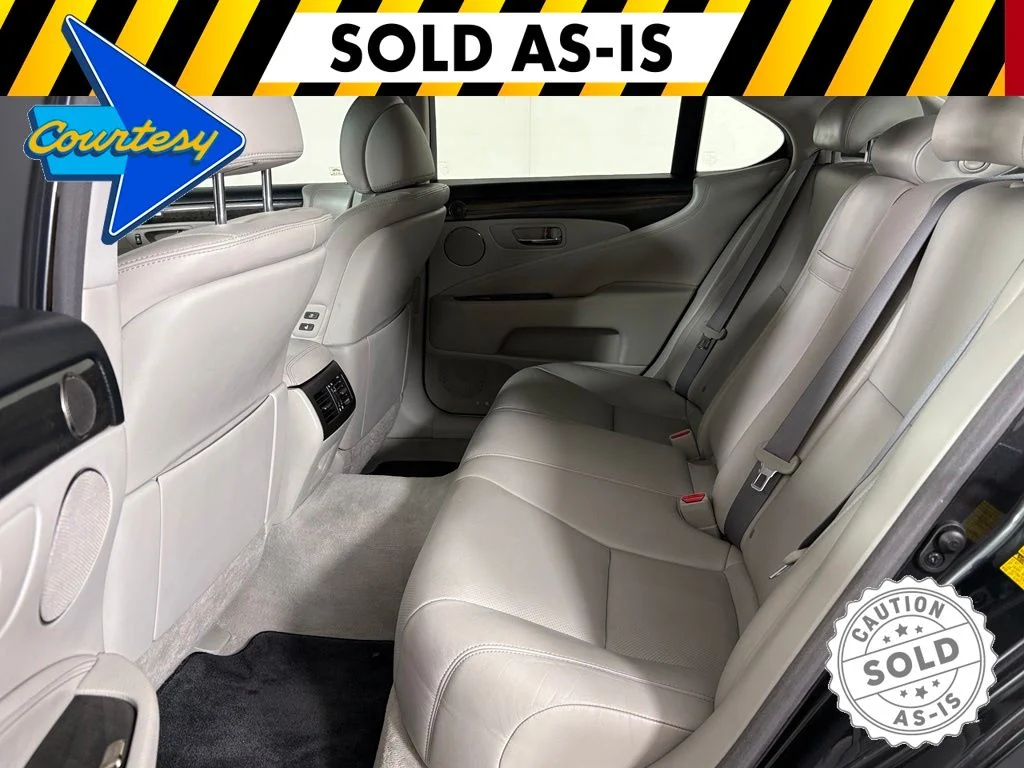 Certified Used 2010  Lexus 460 image 34