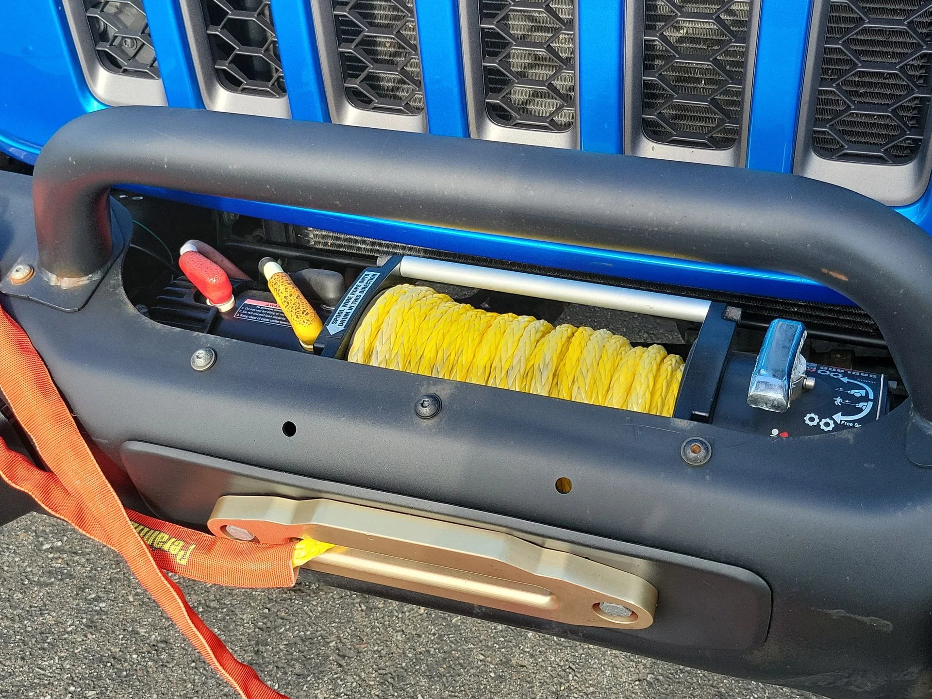 Certified Used 2022 Blue Jeep Mojave image 9