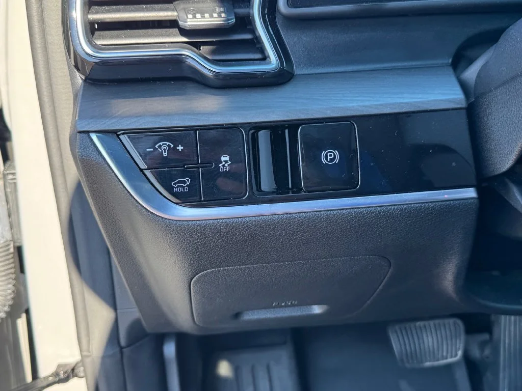 Used 2025 Gray Kia X-Line image 23