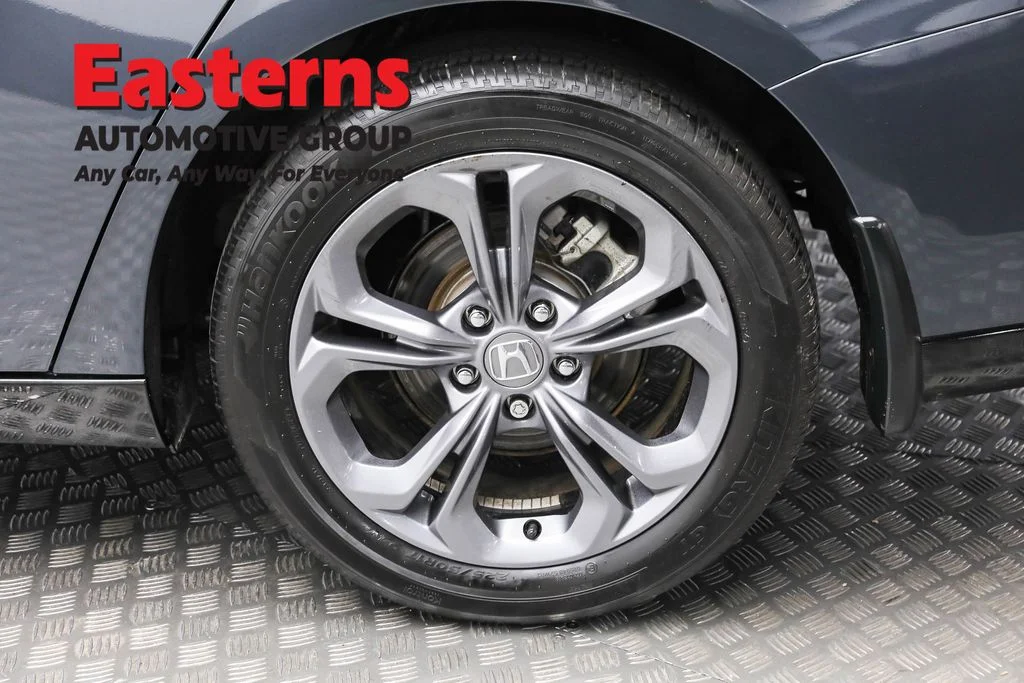 Used 2024 Gray Honda EX-L image 8