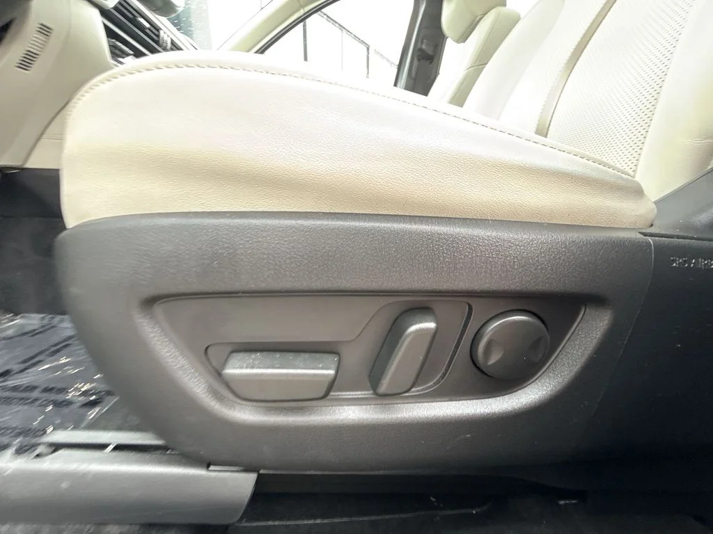 Used 2024 White Mazda Premium Plus image 12