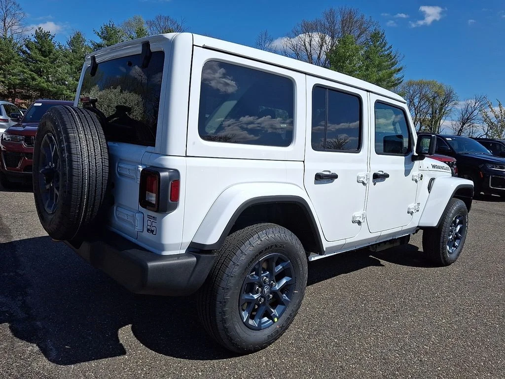 New 2026 Bright White Clear-Coat Exterior Paint Jeep 85th Anniversary Edition image 4