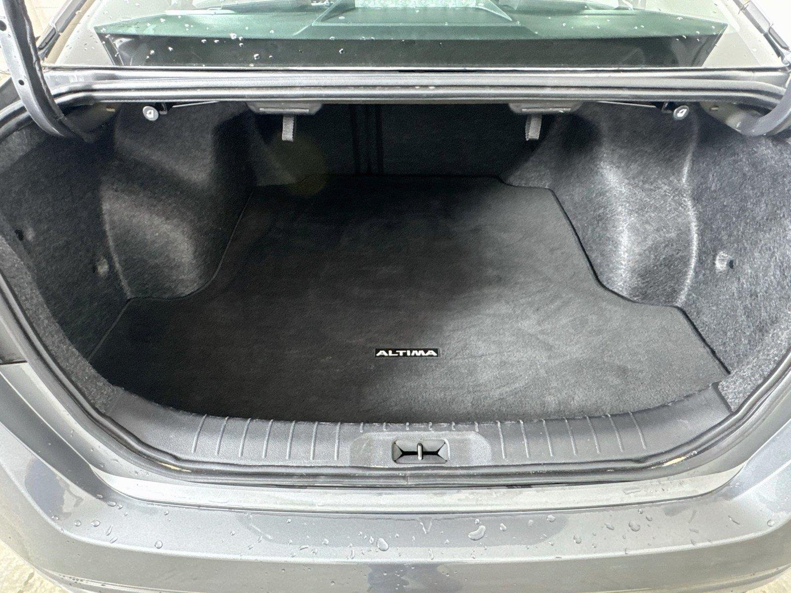 Used 2024 Gun Metallic Nissan 2.5 SR image 23