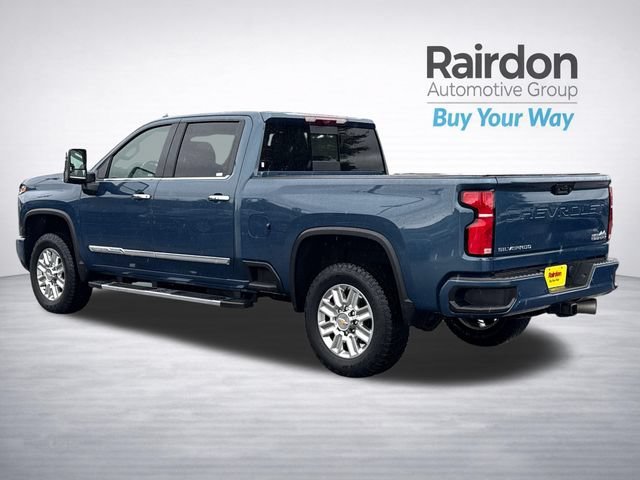 Used 2024 Lakeshore Blue Metallic Chevrolet High Country image 5