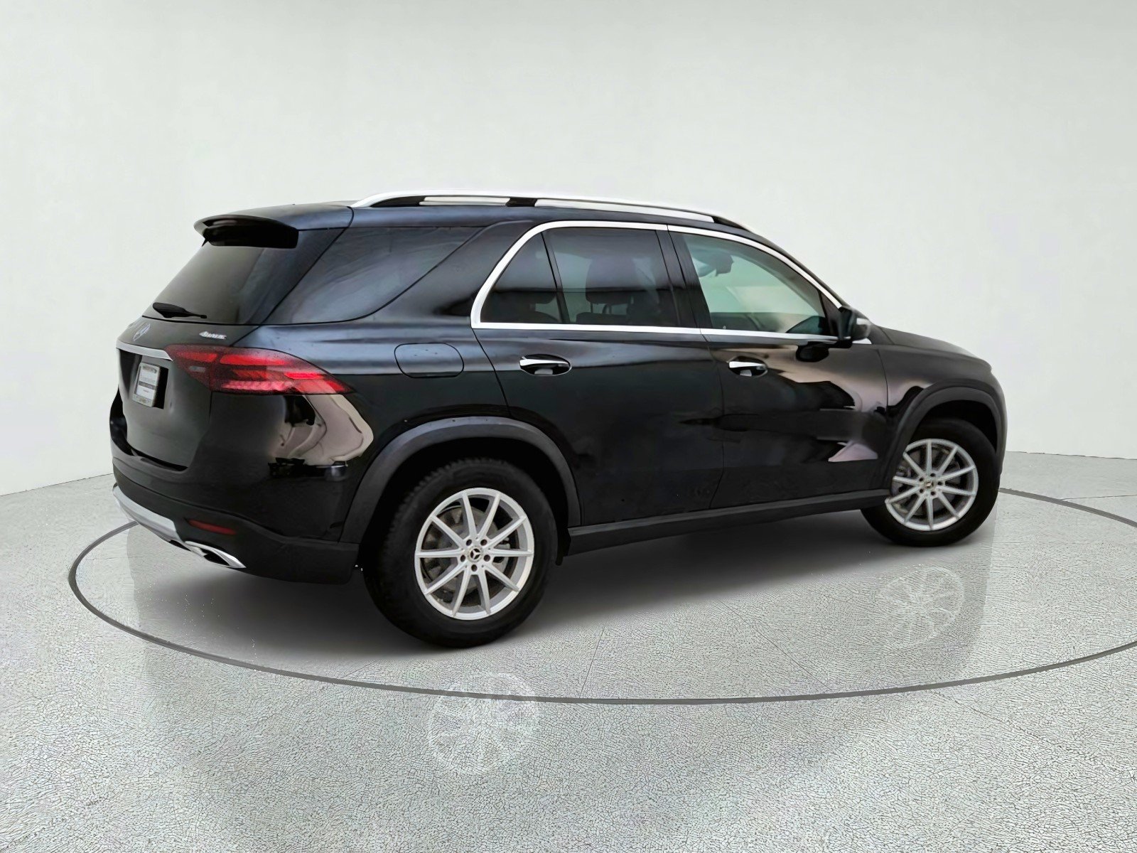 Certified Used 2024 Obsidian Black Metallic Mercedes-Benz GLE 450 image 8