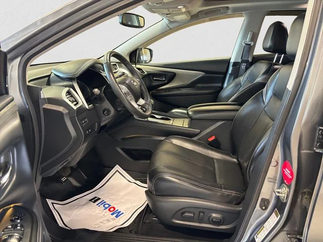 Used 2017 Gun Metallic Nissan Platinum image 10