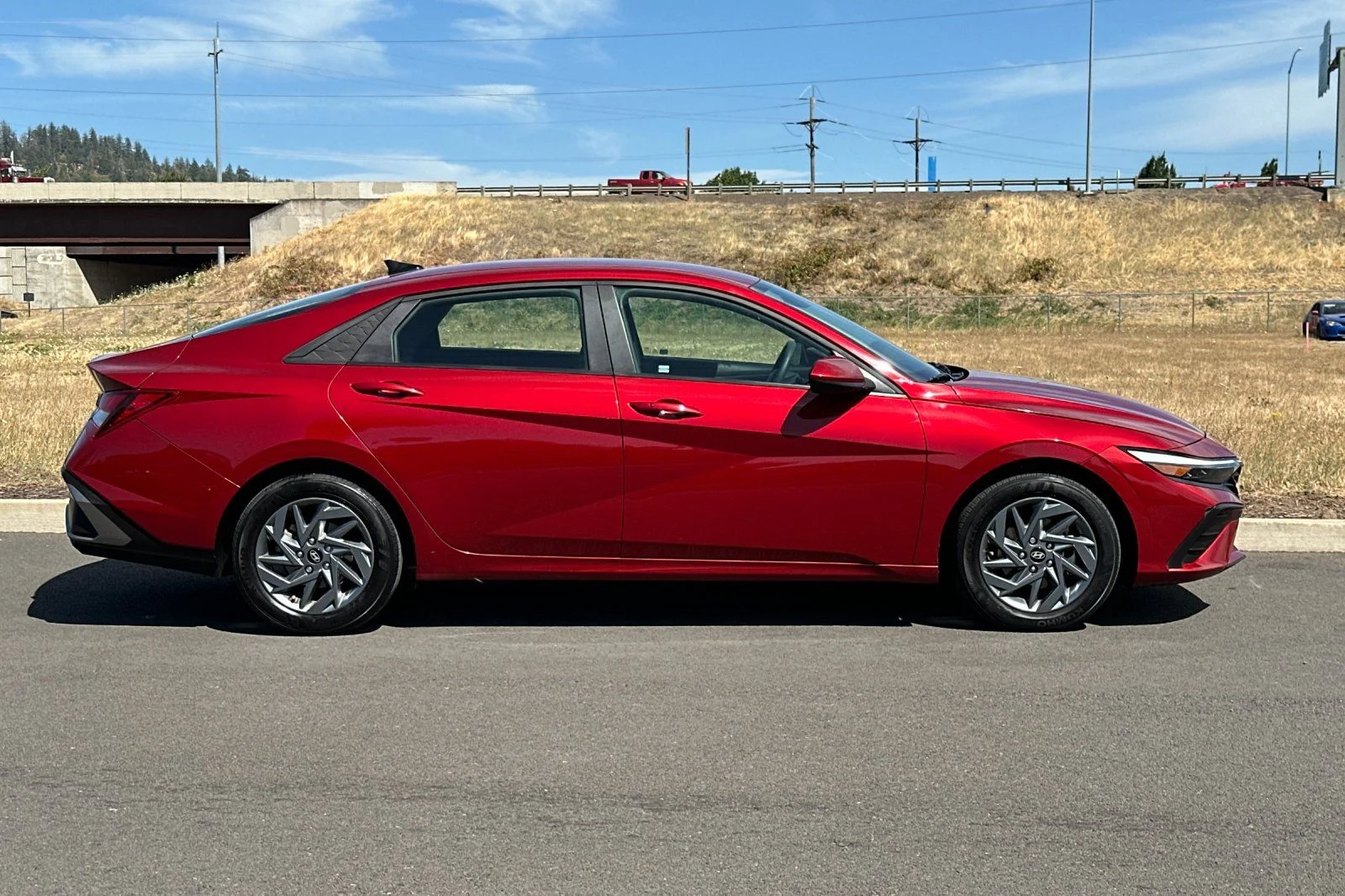 Used 2024 Red Hyundai SEL image 6