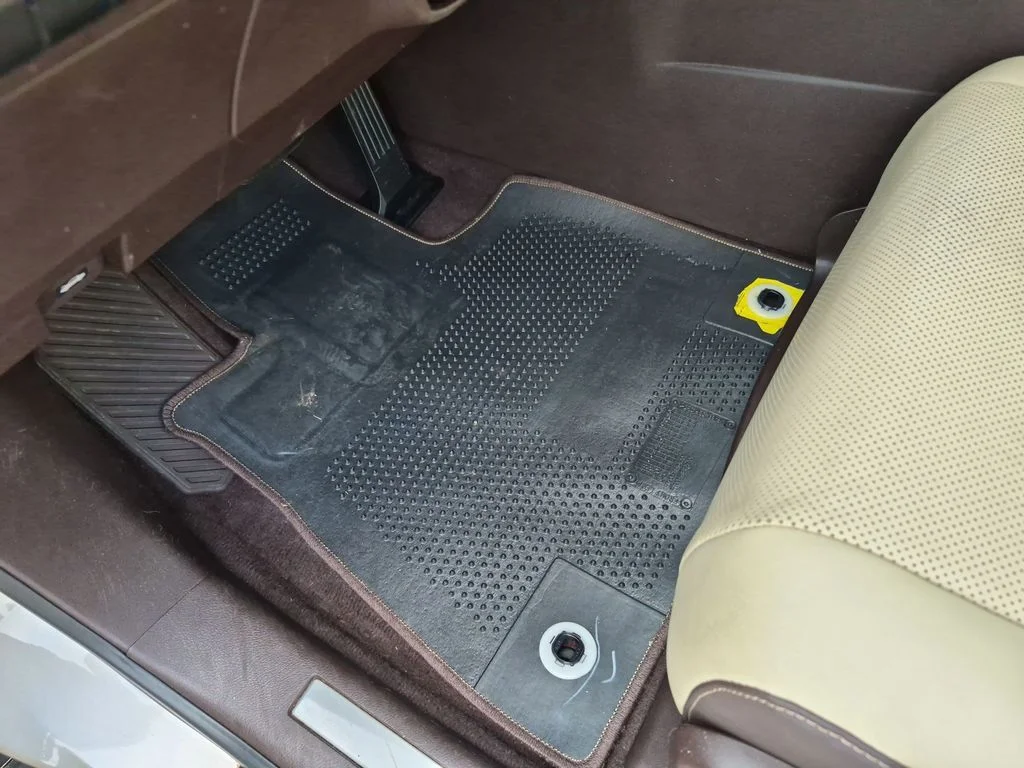 Used 2018 Beige Lexus 350 image 23