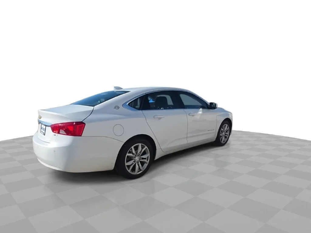 Used 2016 White Chevrolet LT image 8