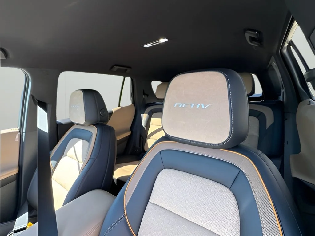 New 2027 Mosaic Black Metallic Chevrolet ACTIV image 11