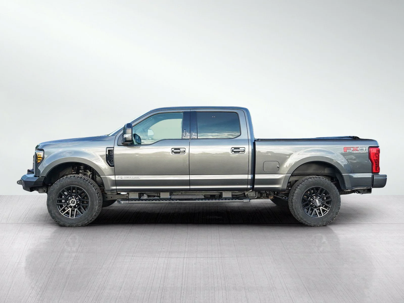 Used 2019 Ford F-250 Super Duty Lariat with VIN 1FT7W2BT6KEF07331 for sale in Wayzata, Minnesota