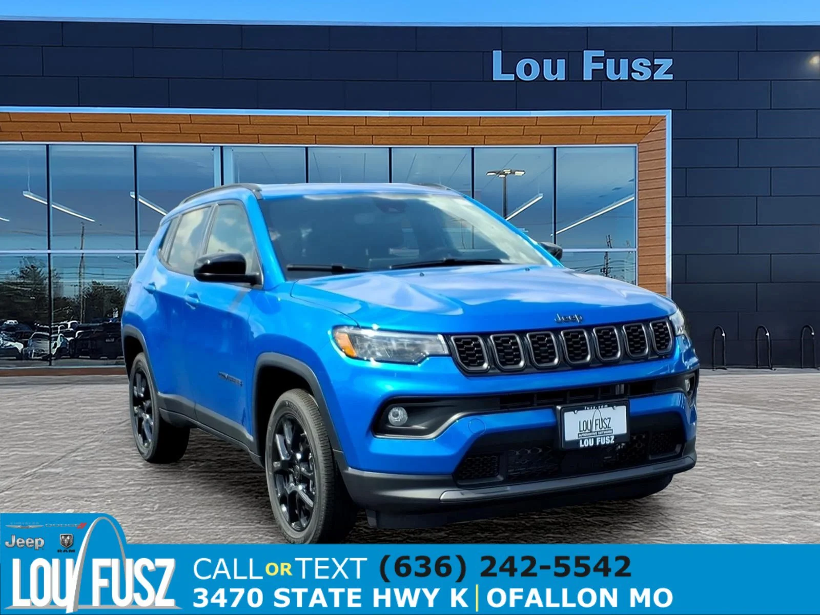 New 2026 Hydro Blue Pearl-Coat Exterior Paint Jeep Latitude image 1