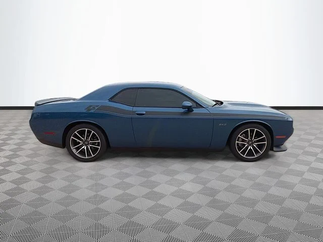 Used 2023  Dodge R/T image 8