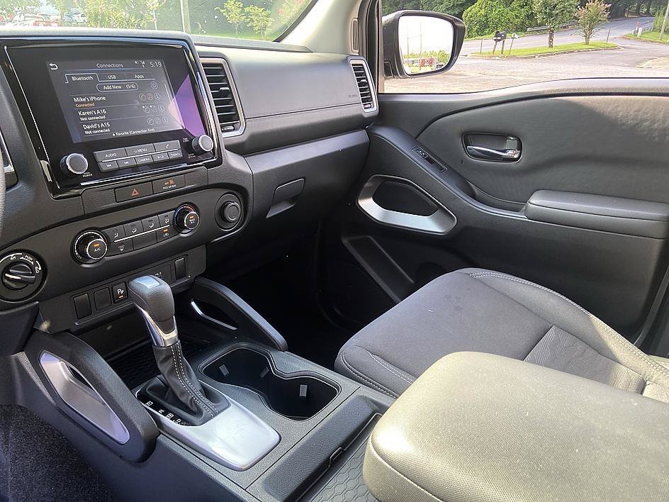 Used 2023 Glacier White Nissan SV image 6