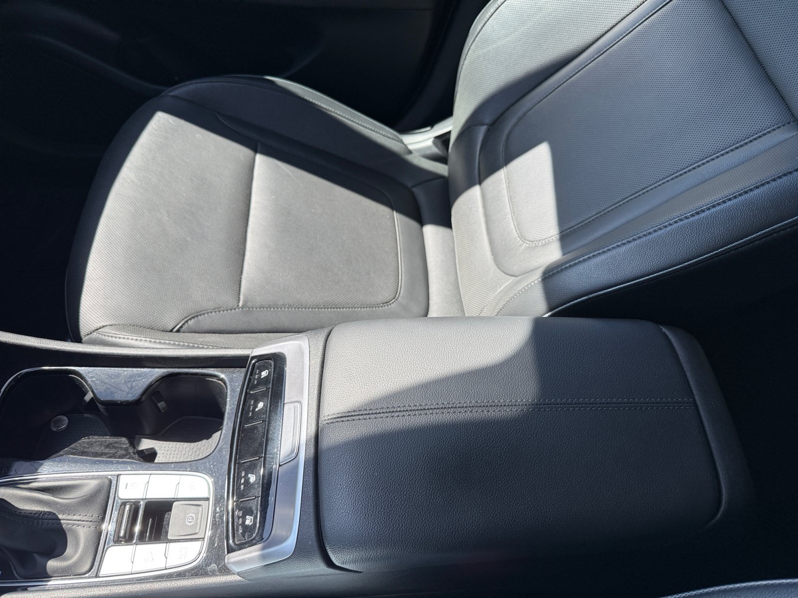 Certified Used 2022 Quartz White Hyundai SEL image 14