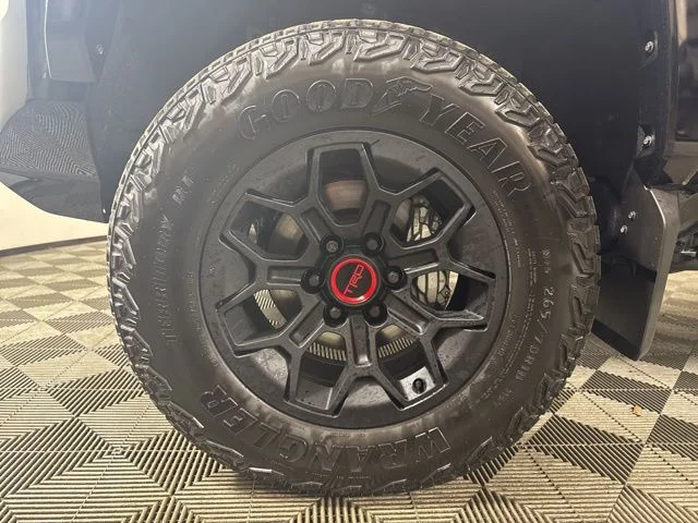 2026 Toyota Tacoma TRD Pro - Photo 10