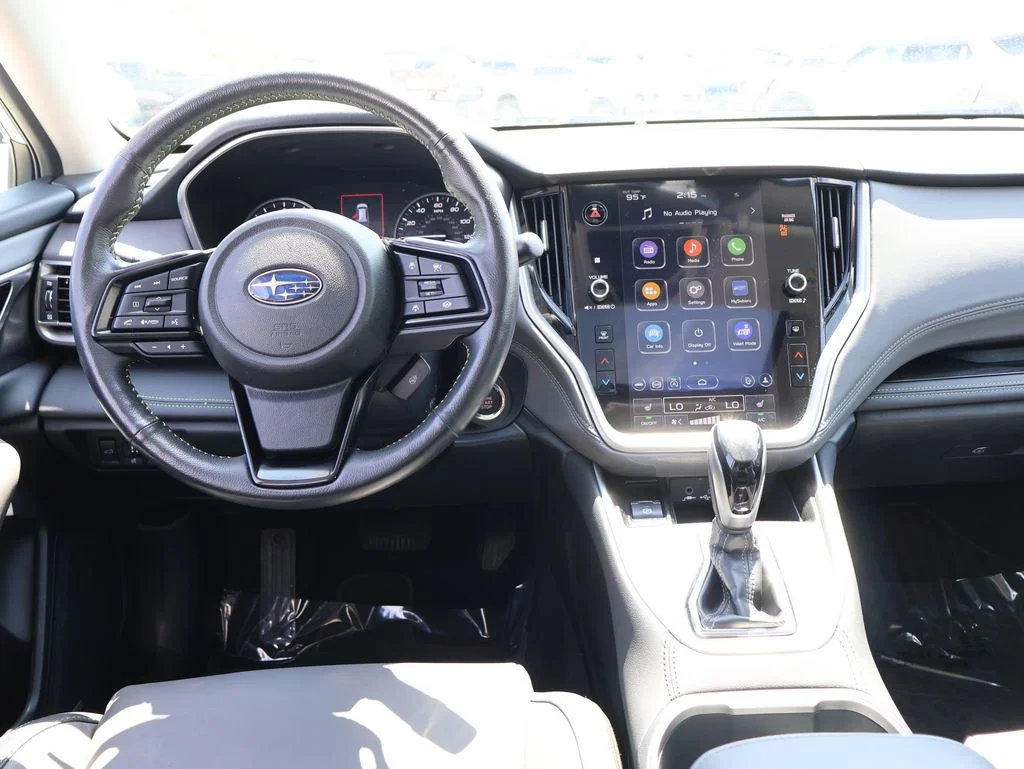 Used 2025 White Subaru Onyx Edition image 18