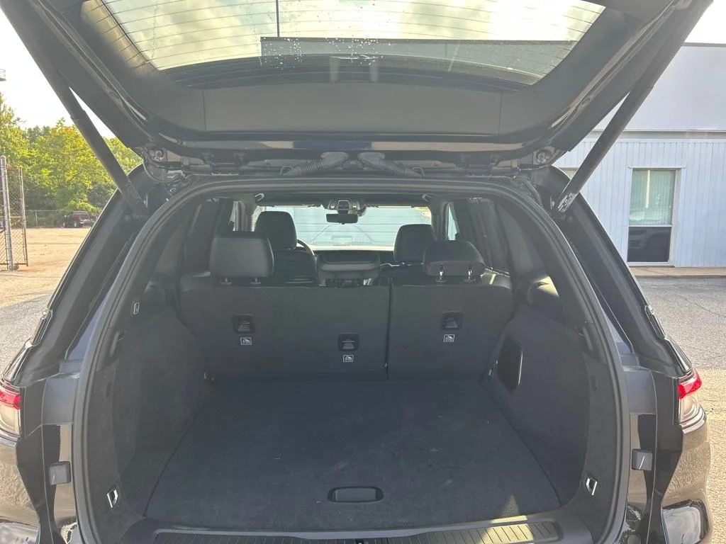Used 2024 Black Jeep Trailhawk 4xe image 23
