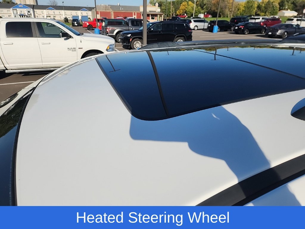 Used 2016 White Jeep Summit image 11