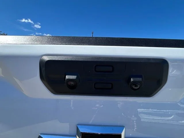 2025 Chevrolet Silverado 1500 ZR2 - Photo 6