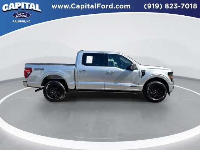 Used 2024 Silver Ford XLT image 9