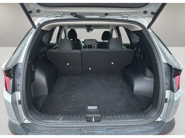 Used 2024 Silver Hyundai SEL image 31