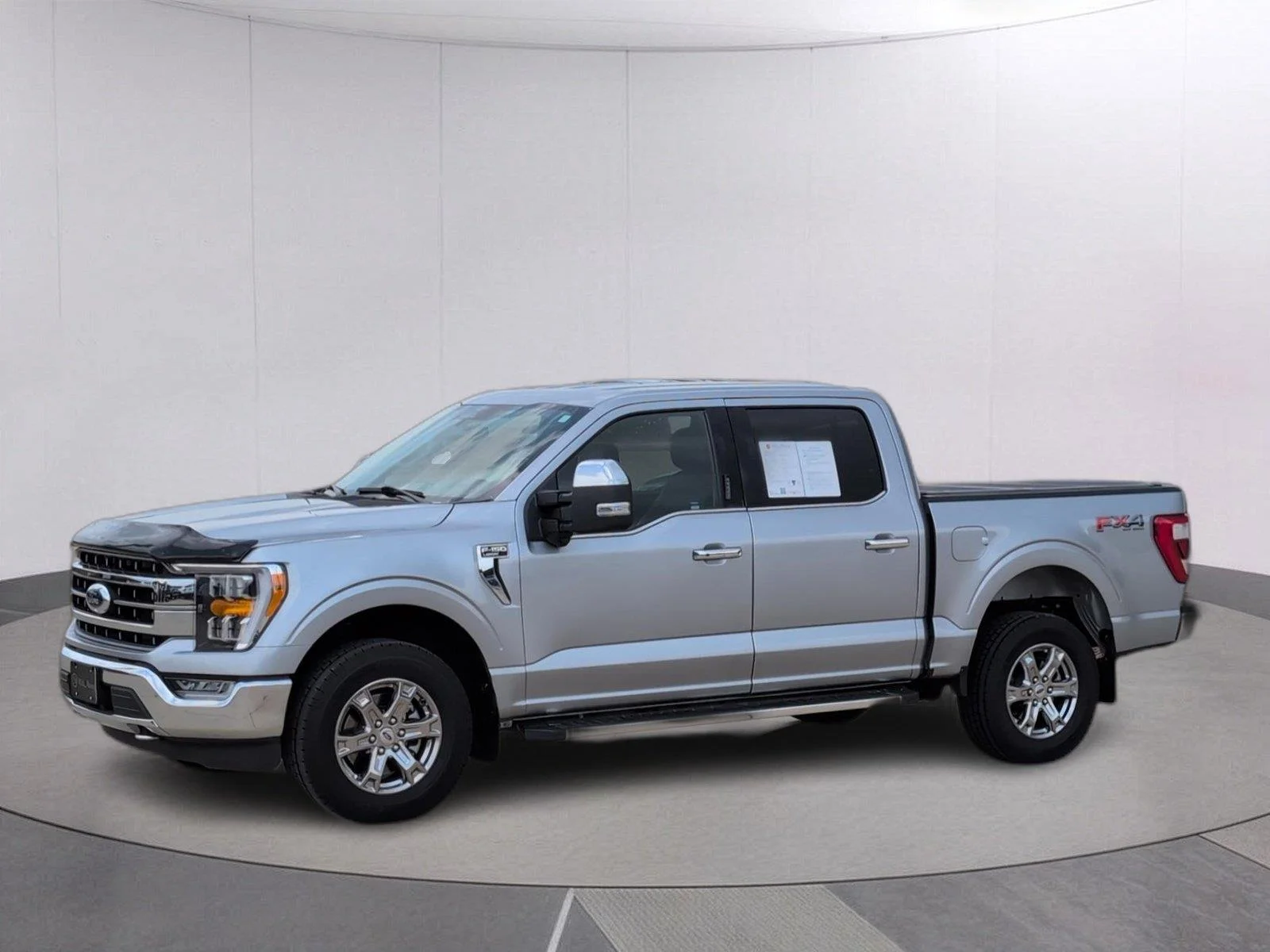 Used 2023 Iconic Silver Metallic Ford LARIAT image 1