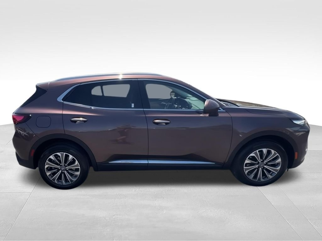 Used 2025 Purple Buick Preferred image 9